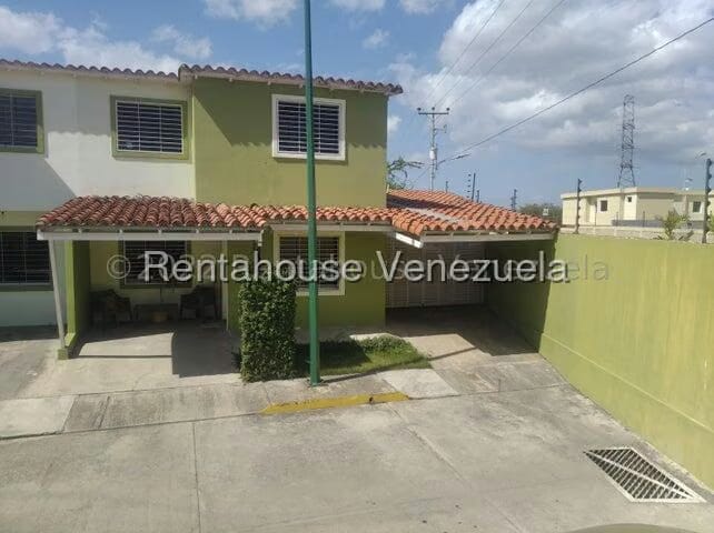 Casa (Duplex) en Venta en Trapiche Villas, Lara - 4