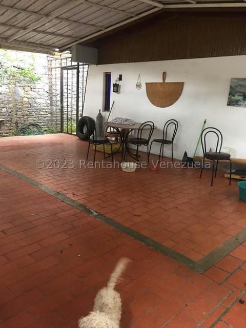 Casa (1 Nivel) en Venta en El Cafetal, Distrito Metropolitano - 33