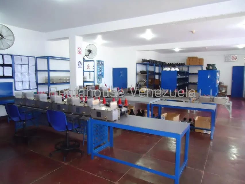 Comercial (Local Comercial) en Venta en Santa Teresa del Tuy, Miranda - 11