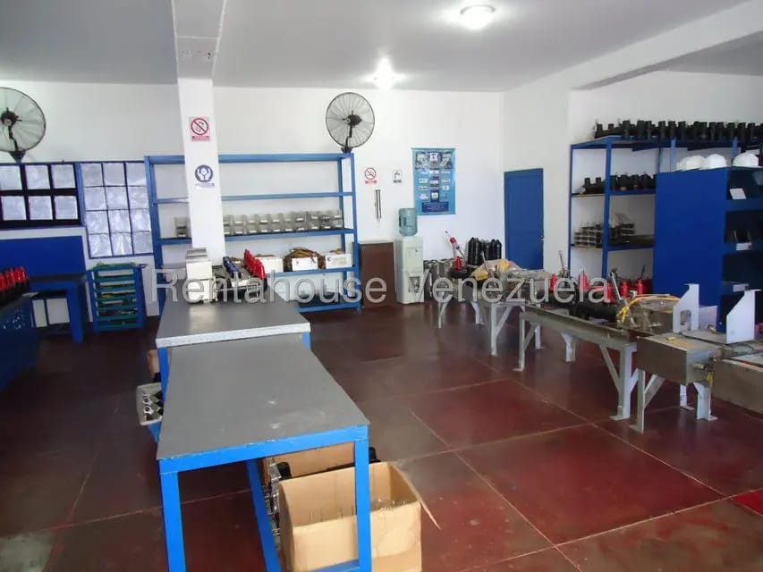Comercial (Local Comercial) en Venta en Santa Teresa del Tuy, Miranda - 38