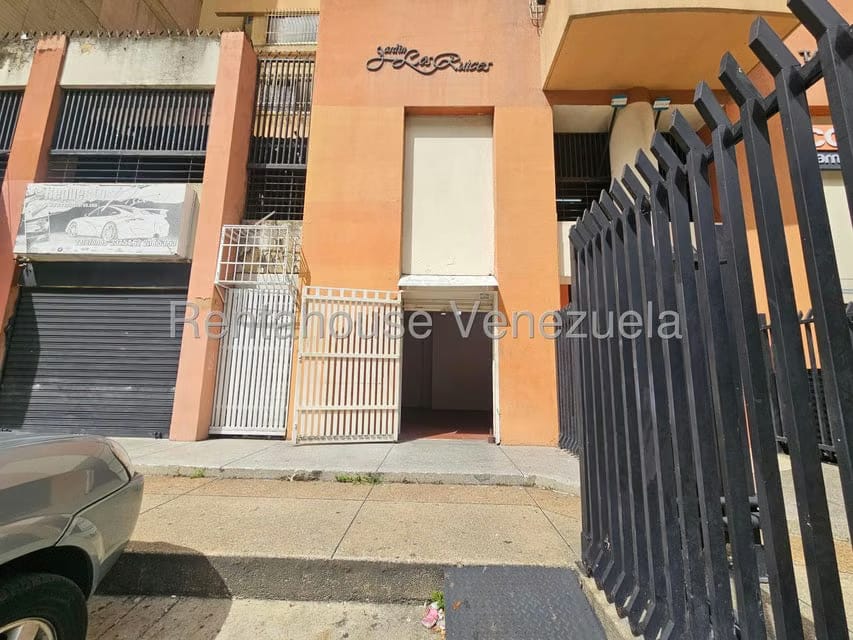 Comercial (Local Comercial) en Alquiler en Los Ruices, Distrito Metropolitano