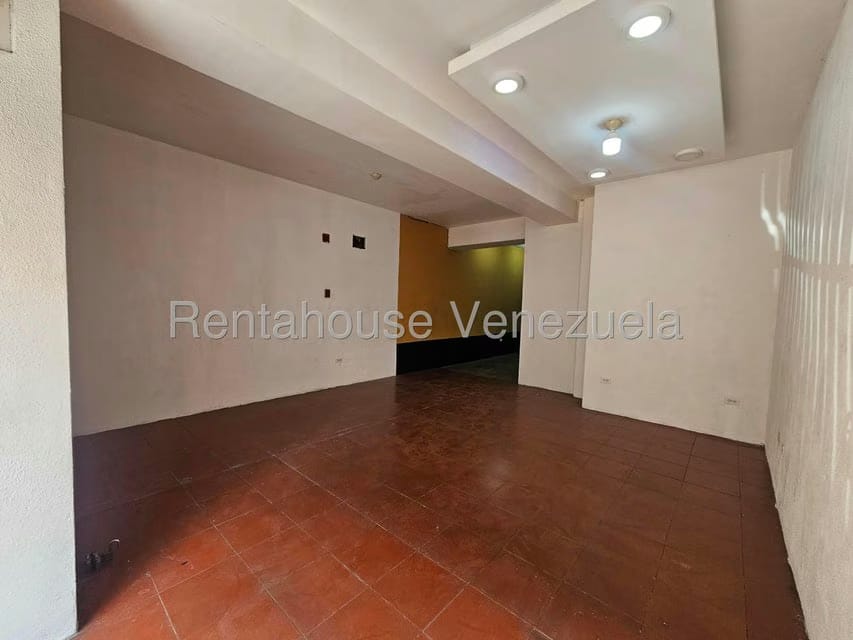 Comercial (Local Comercial) en Alquiler en Los Ruices, Distrito Metropolitano - 4