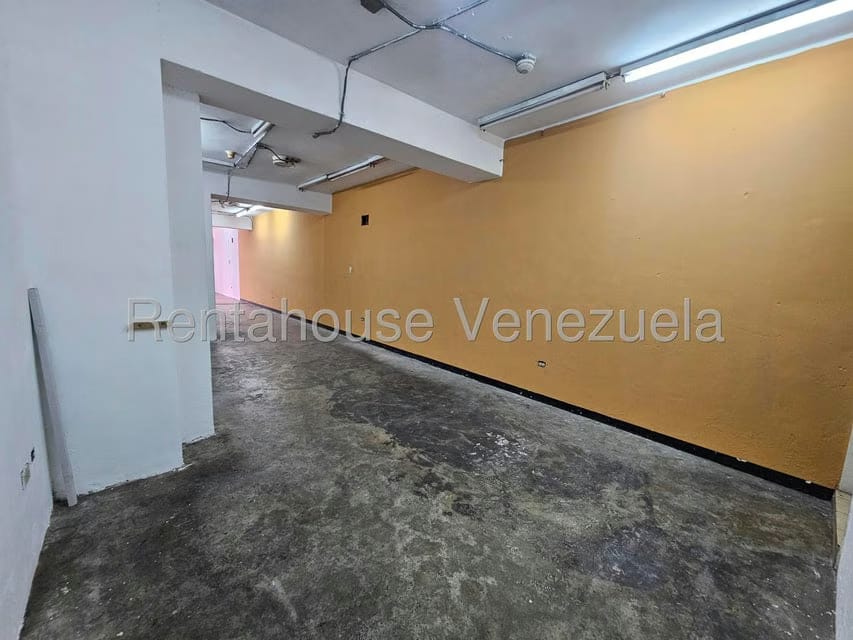 Comercial (Local Comercial) en Alquiler en Los Ruices, Distrito Metropolitano - 8