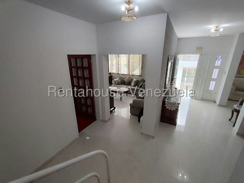 Casa (Duplex) en Venta en Trigal Norte, Carabobo - 16