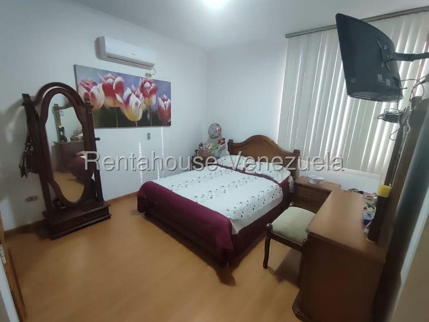 Casa (Duplex) en Venta en Trigal Norte, Carabobo - 26