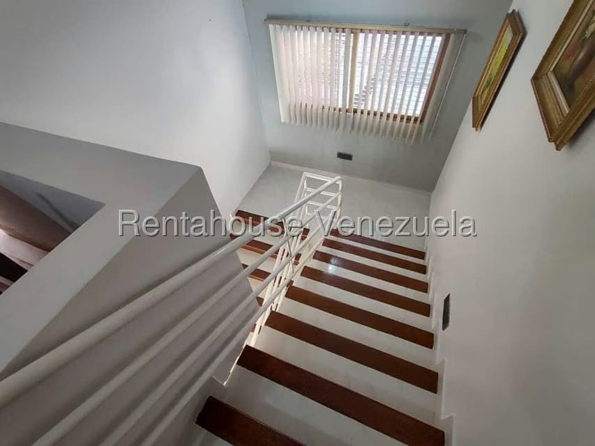 Casa (Duplex) en Venta en Trigal Norte, Carabobo - 29