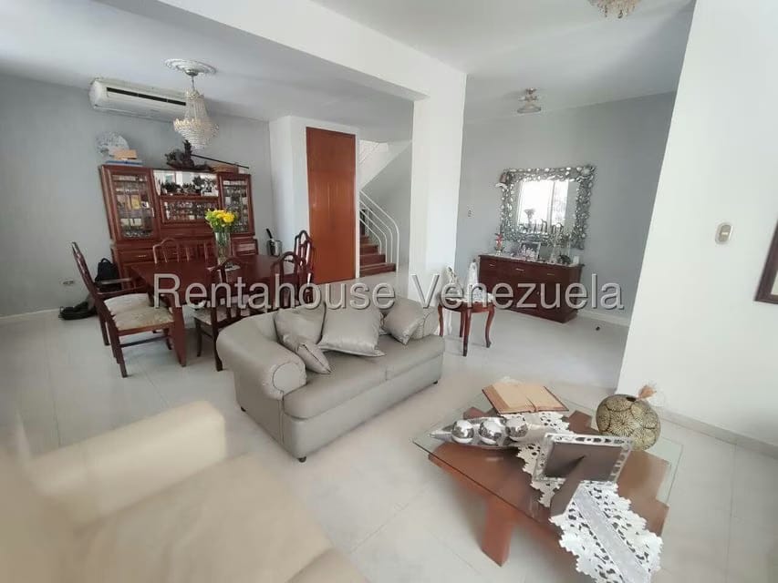 Casa (Duplex) en Venta en Trigal Norte, Carabobo - 6