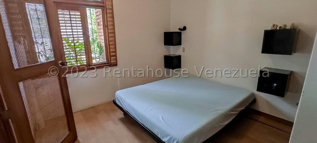 Casa (Multipes Niveles) en Venta en La Lagunita Country Club, Distrito Metropolitano - 32