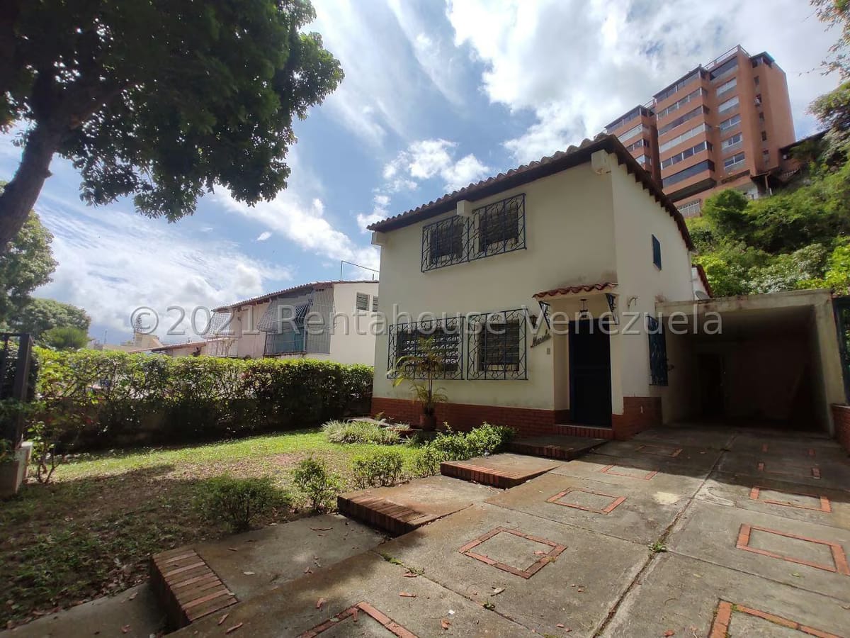 CASA EN VENTA-SELENE MARIN NOBREGA- MLS#23-9111