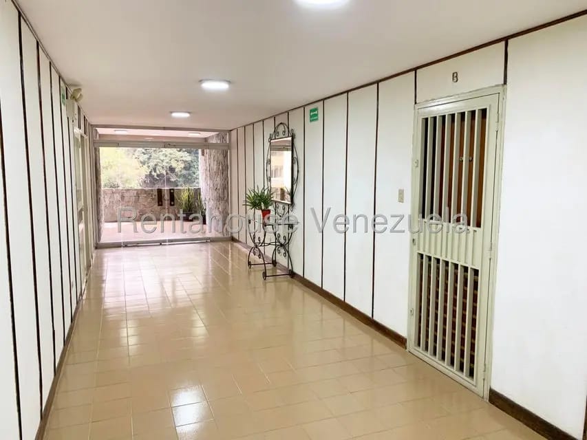 Apartamento (Penthouse) en Venta en El Marques, Distrito Metropolitano - 2