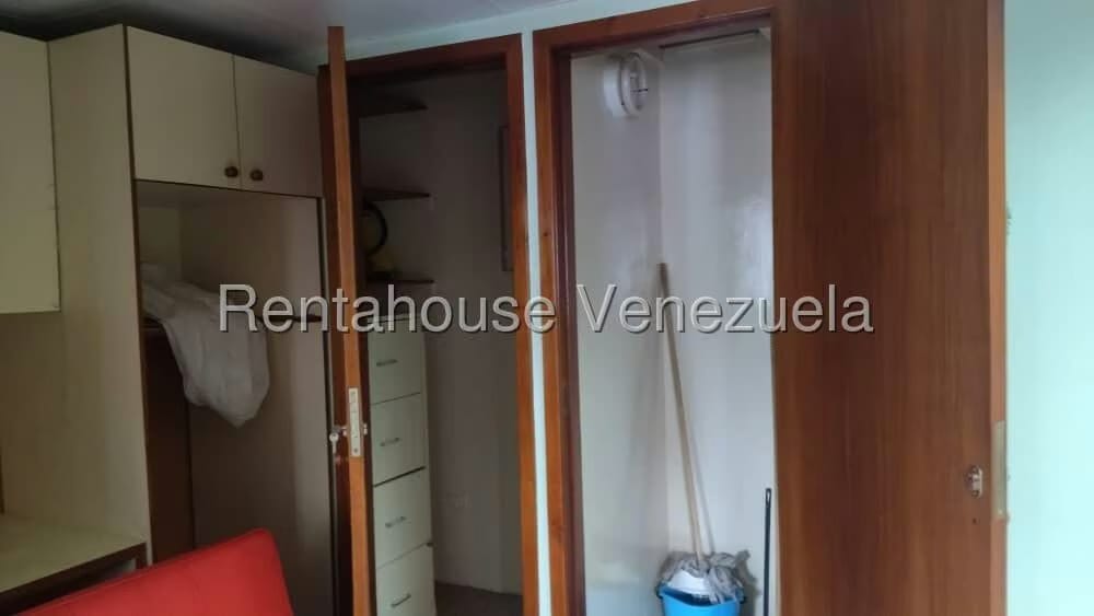 Apartamento (1 Nivel) en Venta en Parroquia La Candelaria, Distrito Metropolitano - 13