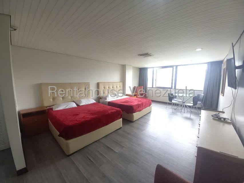 Apartamento (1 Nivel) en Alquiler en Chuao, Distrito Metropolitano - 4