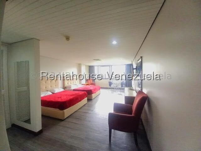 Apartamento (1 Nivel) en Alquiler en Chuao, Distrito Metropolitano - 9