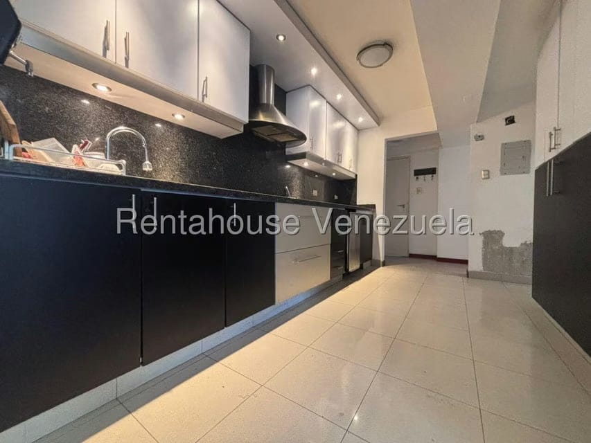 Apartamento (Duplex) en Venta en Terrazas del Avila, Distrito Metropolitano - 16