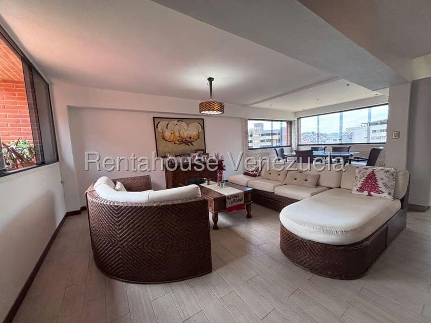 Apartamento (Duplex) en Venta en Terrazas del Avila, Distrito Metropolitano - 3