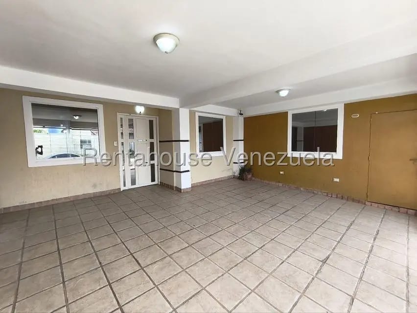 Casa (Multipes Niveles) en Venta en La Mantuana, Aragua - 2