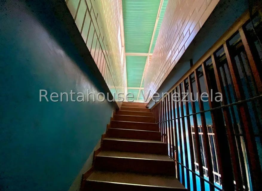 Comercial (Local Comercial) en Venta en Zona Oeste, Lara - 14