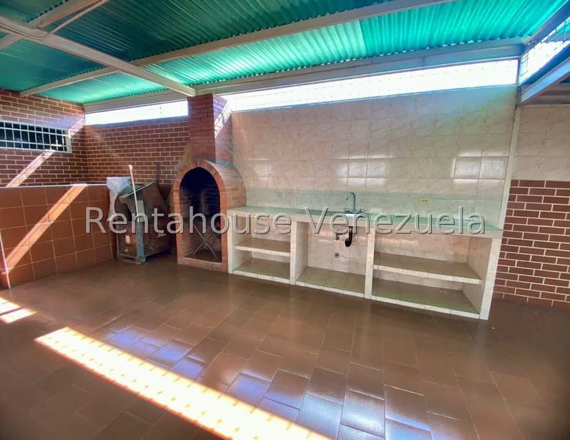 Comercial (Local Comercial) en Venta en Zona Oeste, Lara - 29