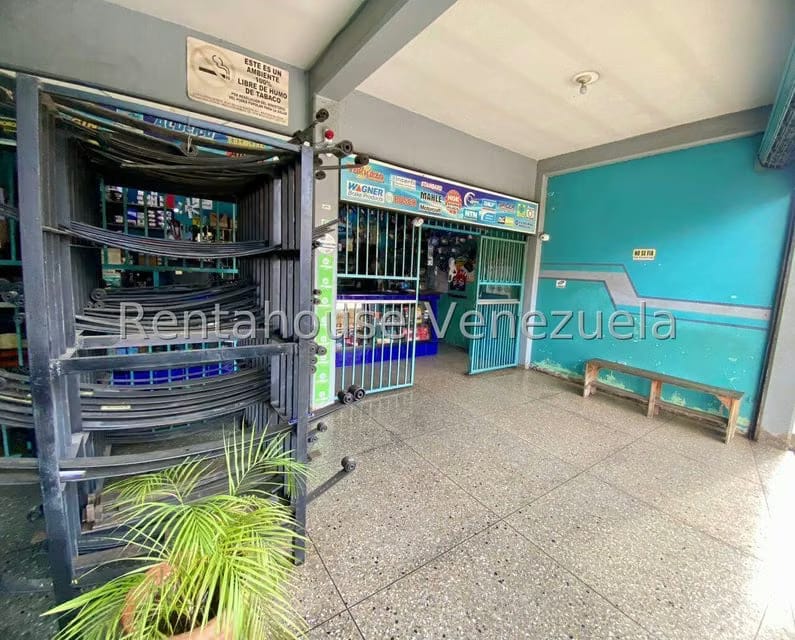 Comercial (Local Comercial) en Venta en Zona Oeste, Lara - 4