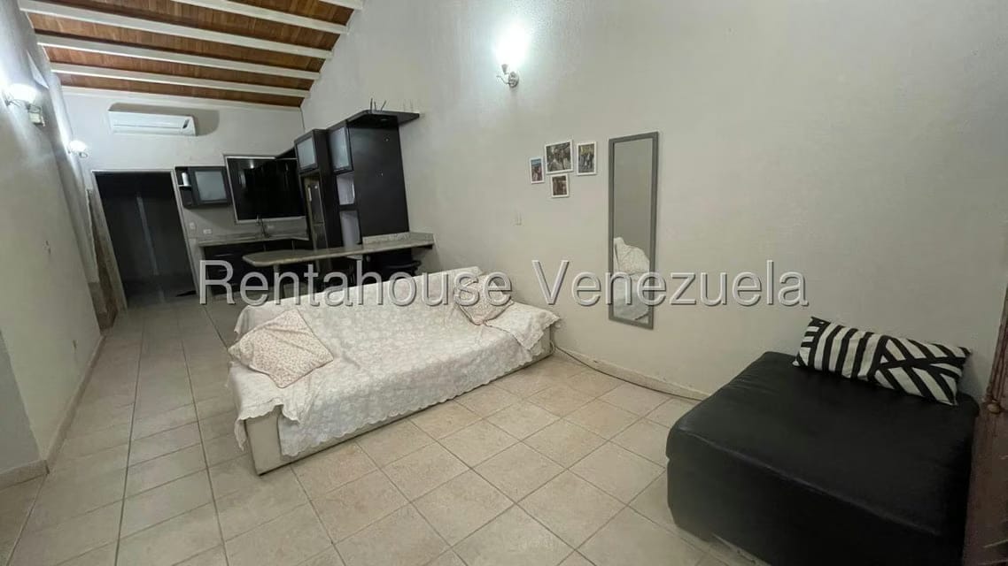 Casa (1 Nivel) en Venta en Los Samanes, Lara - 2