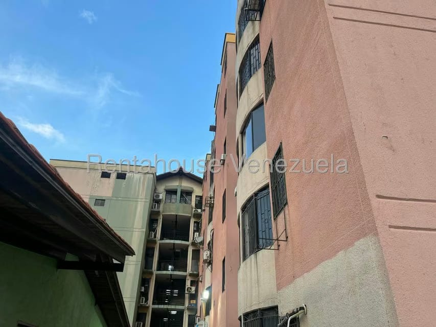 Apartamento (1 Nivel) en Alquiler en Los Caobos, Carabobo - 4