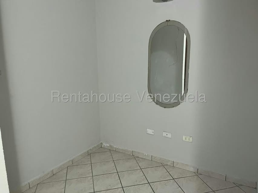 Apartamento (1 Nivel) en Alquiler en Los Caobos, Carabobo - 7