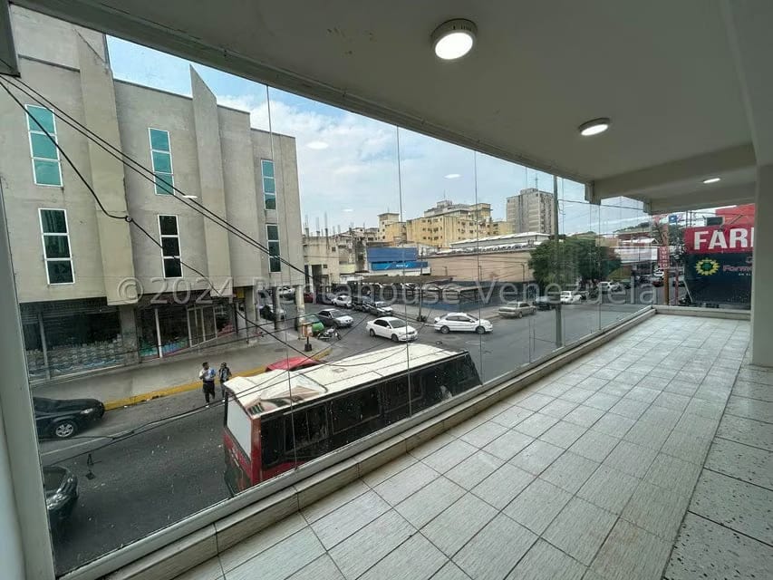 Comercial (Edificio) en Venta en Centro, Lara - 22