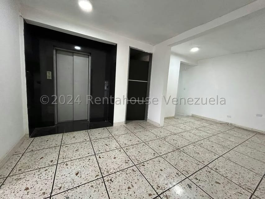 Comercial (Edificio) en Venta en Centro, Lara - 26