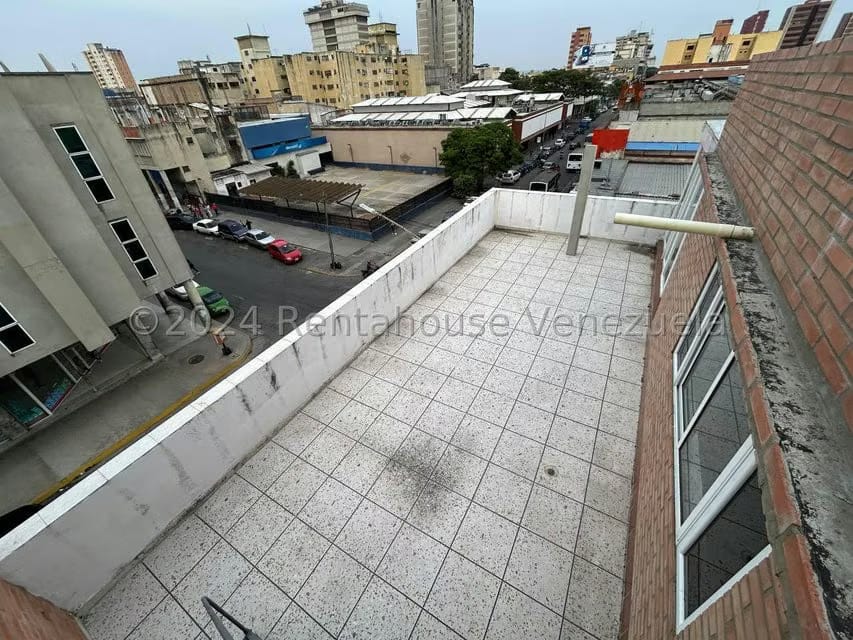 Comercial (Edificio) en Venta en Centro, Lara - 42