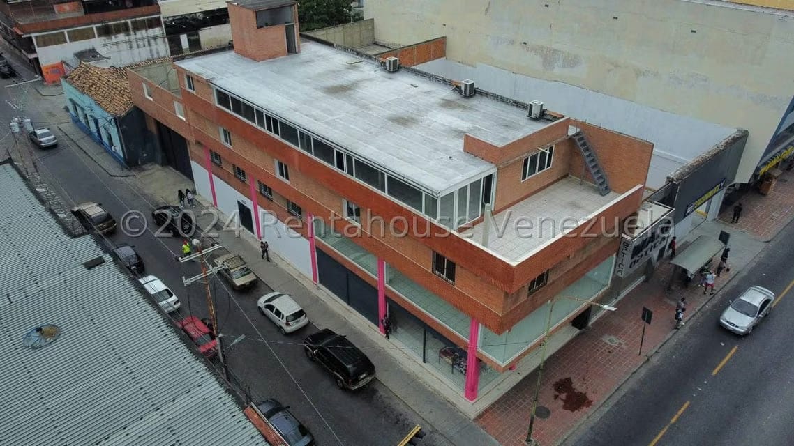 Comercial (Edificio) en Venta en Centro, Lara - 45