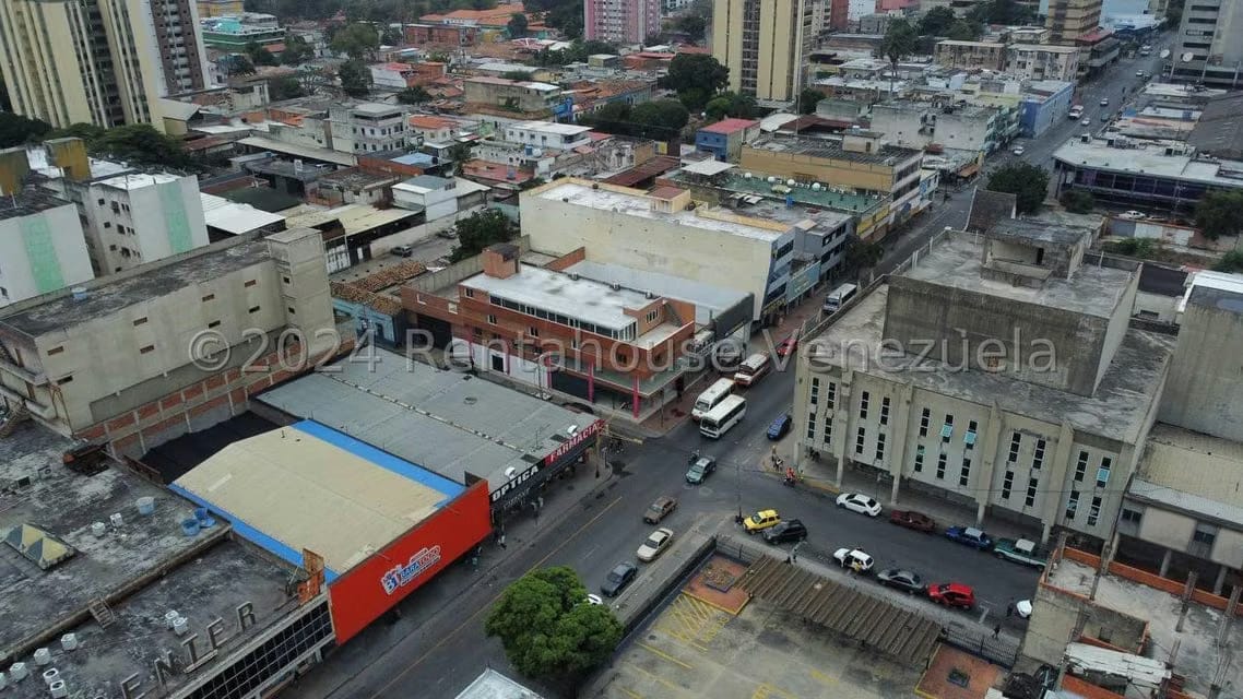 Comercial (Edificio) en Venta en Centro, Lara - 47