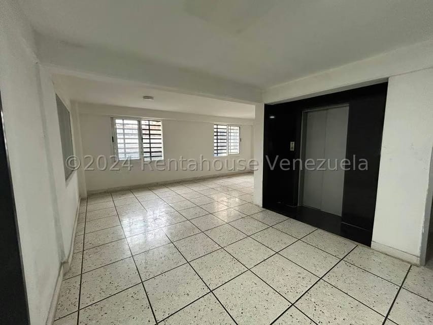 Comercial (Edificio) en Venta en Centro, Lara - 10
