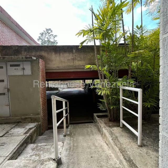 Apartamento (1 Nivel) en Alquiler en Los Naranjos Humboldt, Distrito Metropolitano - 21