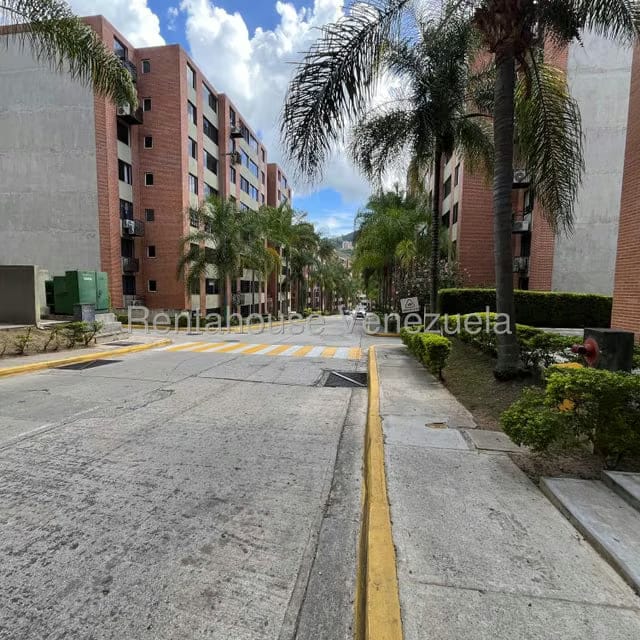 Apartamento (1 Nivel) en Alquiler en Los Naranjos Humboldt, Distrito Metropolitano - 22