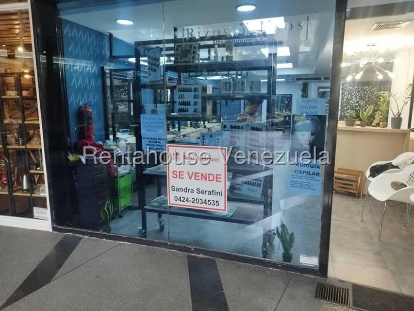 Comercial (Local Comercial) en Venta en Los Palos Grandes, Distrito Metropolitano - 2