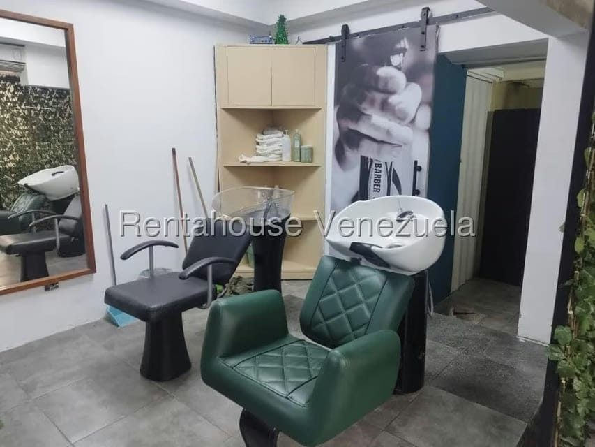 Comercial (Local Comercial) en Venta en Los Palos Grandes, Distrito Metropolitano - 15