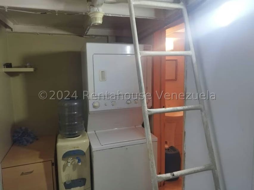 Comercial (Local Comercial) en Venta en Los Palos Grandes, Distrito Metropolitano - 21