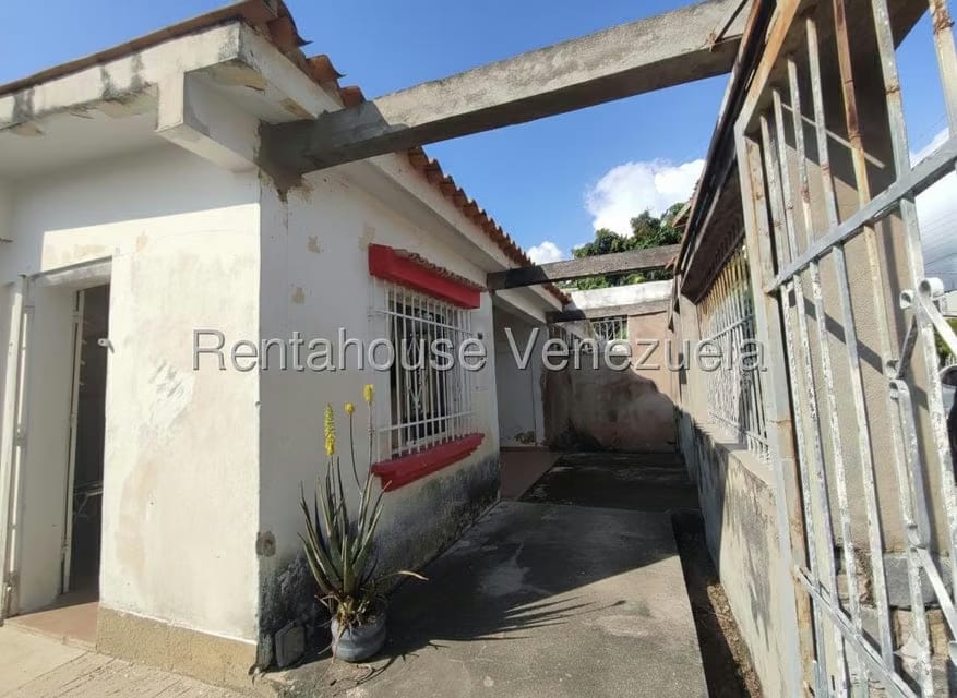 Casa (1 Nivel) en Venta en Las Quintas, Carabobo - 4
