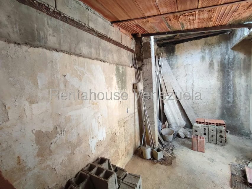 Casa (1 Nivel) en Venta en Las Quintas, Carabobo - 33