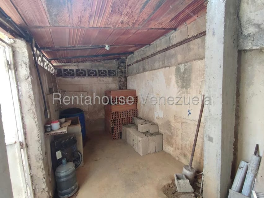 Casa (1 Nivel) en Venta en Las Quintas, Carabobo - 35