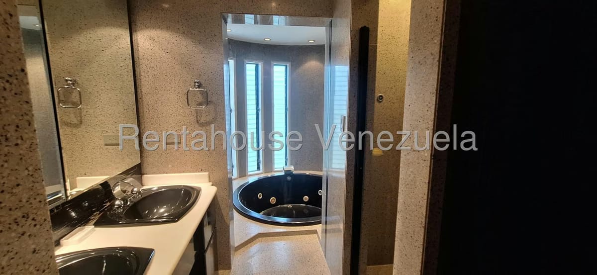 Apartamento (1 Nivel) en Venta en Colinas de Valle Arriba, Distrito Metropolitano - 12