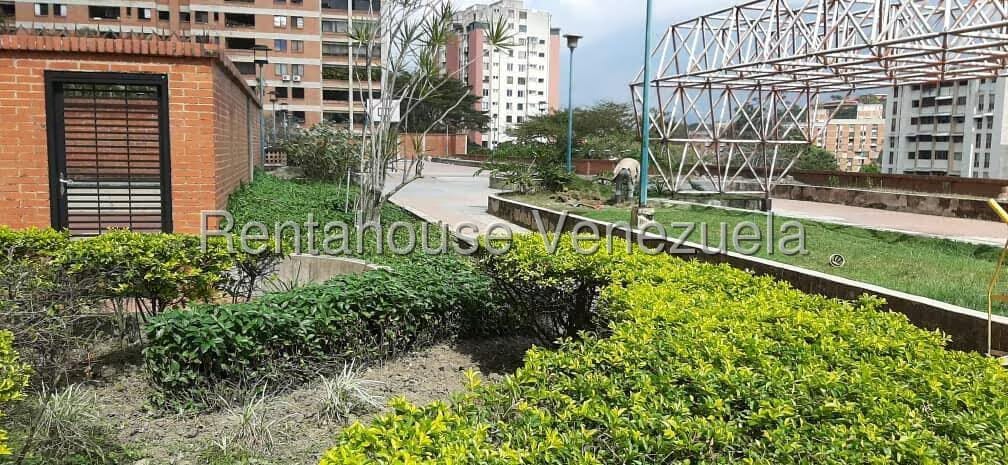 Apartamento (1 Nivel) en Alquiler en Santa Paula, Distrito Metropolitano - 29