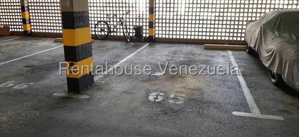 Apartamento (1 Nivel) en Alquiler en Santa Paula, Distrito Metropolitano - 30