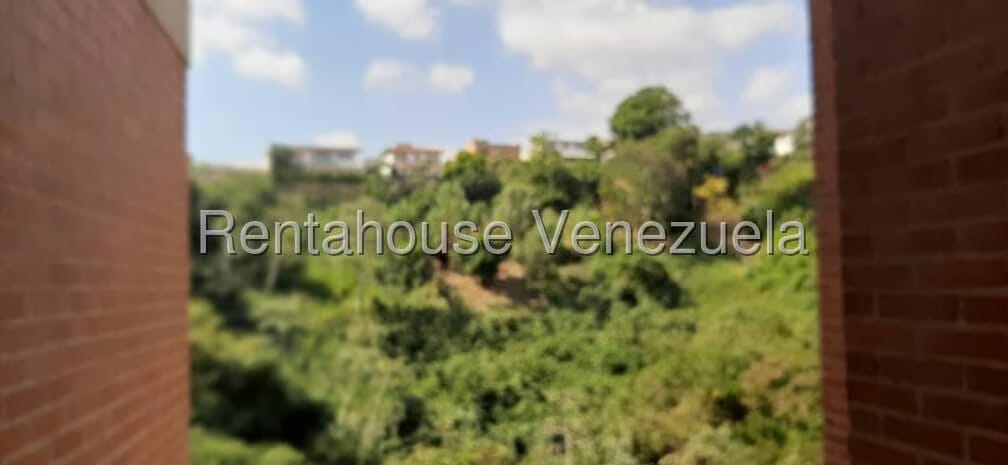 Apartamento (1 Nivel) en Alquiler en Santa Paula, Distrito Metropolitano - 32