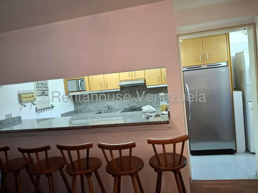 Apartamento (1 Nivel) en Alquiler en Santa Paula, Distrito Metropolitano - 6