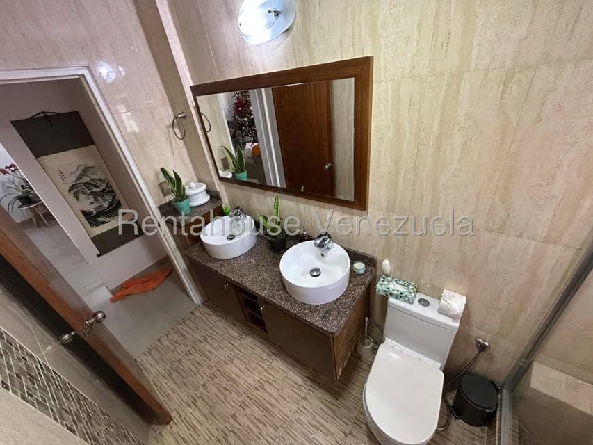 Apartamento (1 Nivel) en Venta en Cumbres de Curumo, Distrito Metropolitano - 16