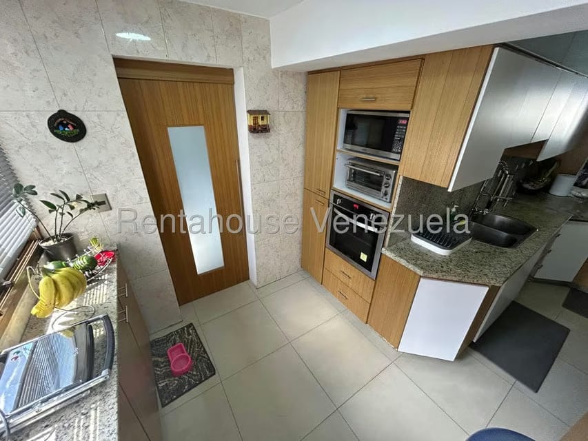 Apartamento (1 Nivel) en Venta en Cumbres de Curumo, Distrito Metropolitano - 9