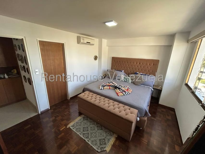 Apartamento (1 Nivel) en Venta en Cumbres de Curumo, Distrito Metropolitano - 10