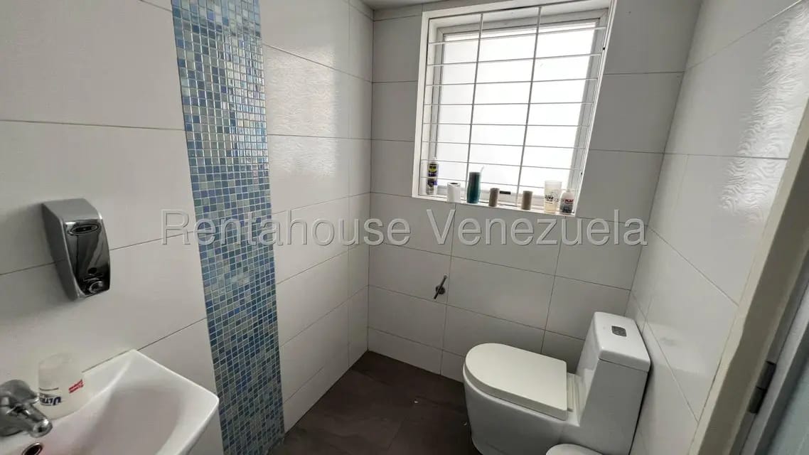 Comercial (Local Comercial) en Alquiler en Bello Campo, Distrito Metropolitano - 14