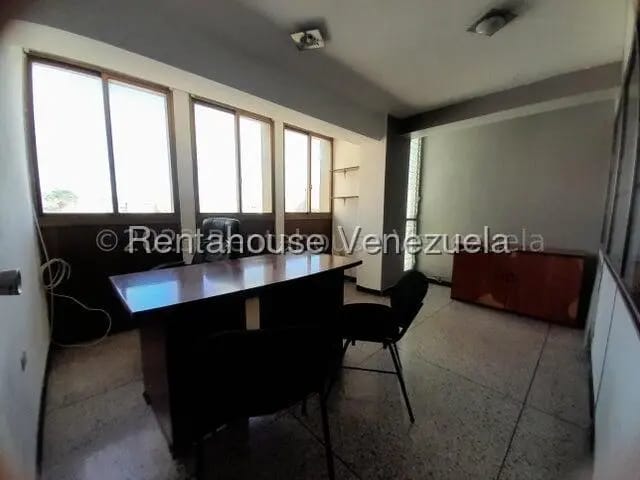 Comercial (Oficina) en Alquiler en Centro, Lara - 12